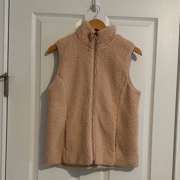 CALIA zip up vest - Picture 1 of 6
